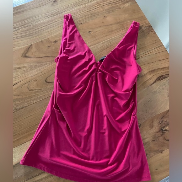 Le Chateau tops - Picture 3 of 3